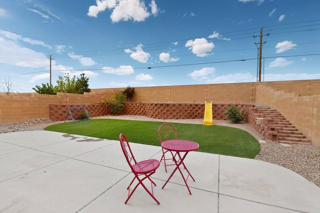 5929 Sandoval Drive NE, Rio Rancho, NM 87144