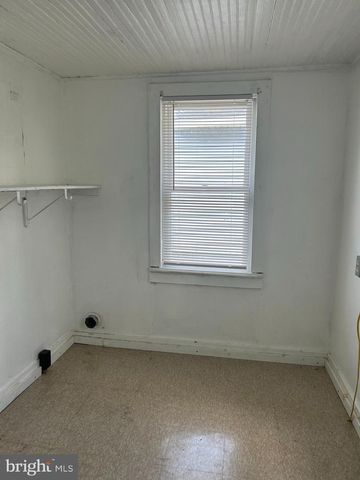 225-227 W BUCK ST, Paulsboro, NJ 08066