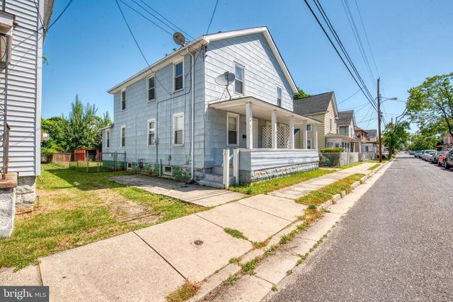 225-227 W BUCK ST, Paulsboro, NJ 08066