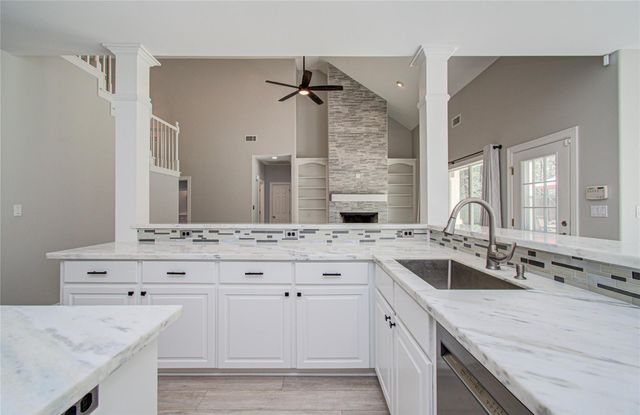 143 Briar Meadow, Huntsville, TX 77320