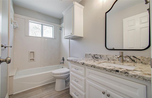 143 Briar Meadow, Huntsville, TX 77320