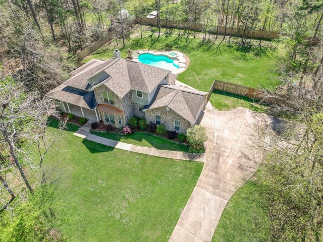 143 Briar Meadow, Huntsville, TX 77320