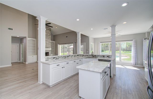 143 Briar Meadow, Huntsville, TX 77320