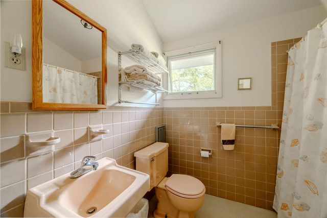 450 Lieutenant Island Road, Wellfleet, MA 02667