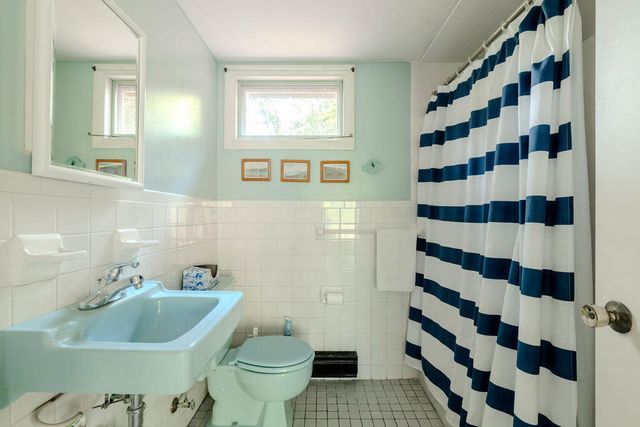 450 Lieutenant Island Road, Wellfleet, MA 02667