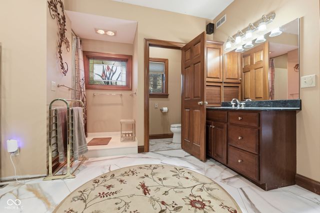 7515 W 96th Street, Zionsville, IN 46077