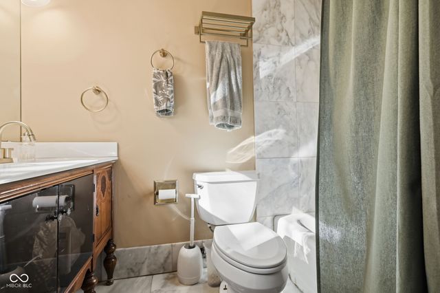 7515 W 96th Street, Zionsville, IN 46077