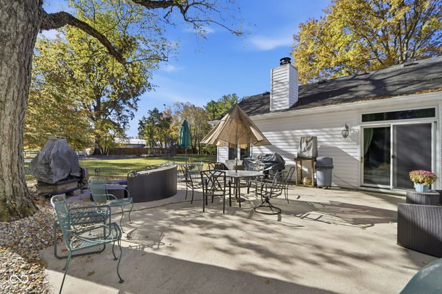 7515 W 96th Street, Zionsville, IN 46077