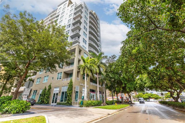 3180 SW 22nd Ter 501, Miami, FL 33145
