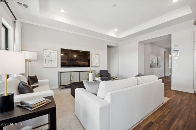 42042 N Tiger Way, San Tan Valley, AZ 85140