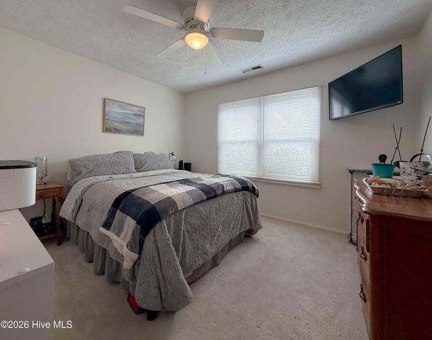 537 Chattooga Place Drive, Wilmington, NC 28412