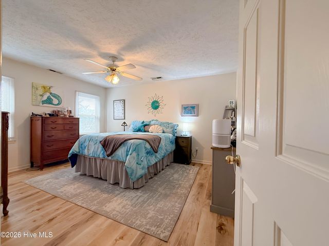 537 Chattooga Place Drive, Wilmington, NC 28412