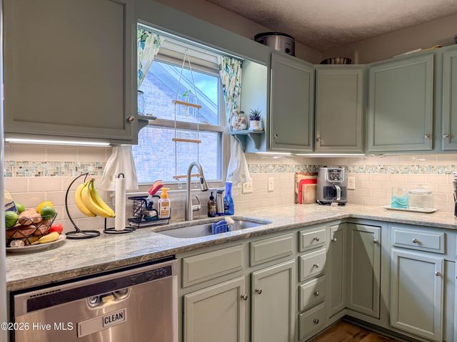 537 Chattooga Place Drive, Wilmington, NC 28412