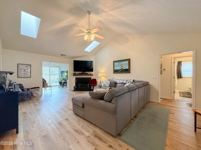 537 Chattooga Place Drive, Wilmington, NC 28412