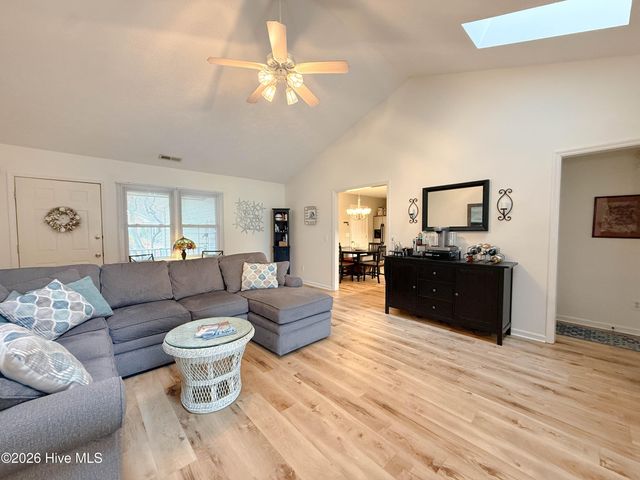 537 Chattooga Place Drive, Wilmington, NC 28412