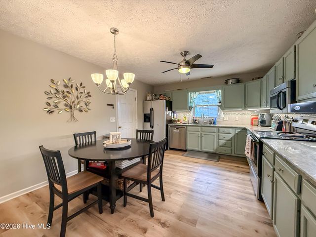 537 Chattooga Place Drive, Wilmington, NC 28412