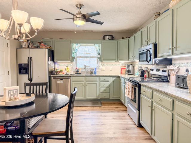 537 Chattooga Place Drive, Wilmington, NC 28412