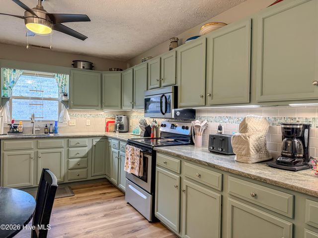 537 Chattooga Place Drive, Wilmington, NC 28412