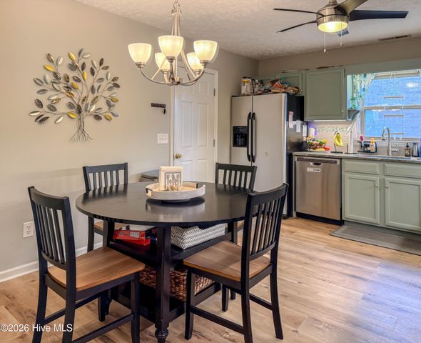 537 Chattooga Place Drive, Wilmington, NC 28412