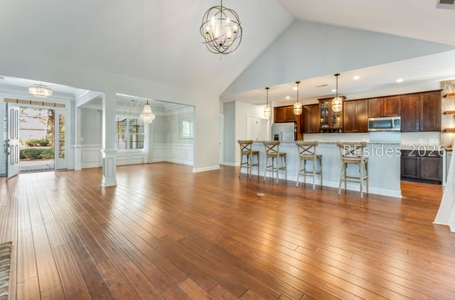 6 Stonewall Cir, Hilton Head Island, SC 29926