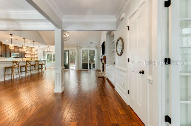 6 Stonewall Cir, Hilton Head Island, SC 29926