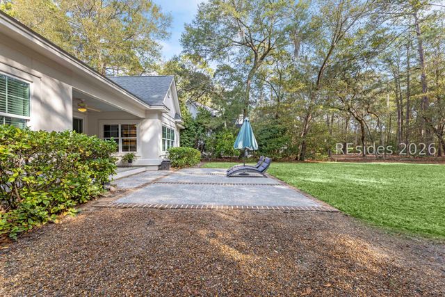 6 Stonewall Cir, Hilton Head Island, SC 29926