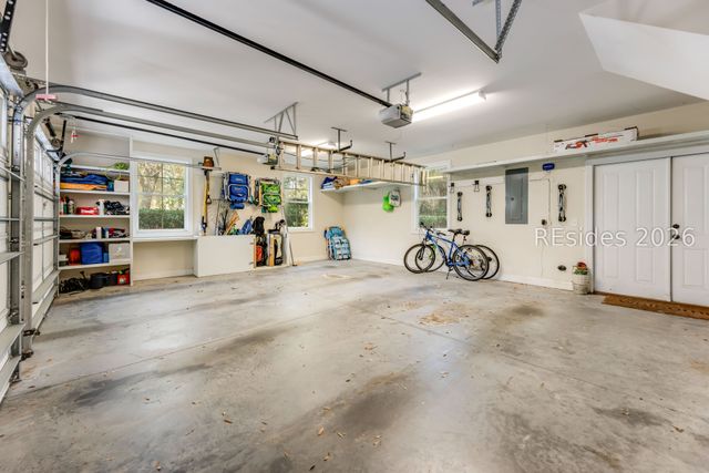 6 Stonewall Cir, Hilton Head Island, SC 29926