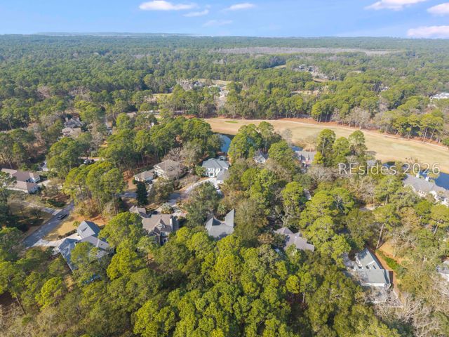 6 Stonewall Cir, Hilton Head Island, SC 29926