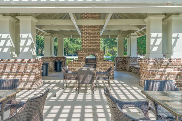 6 Stonewall Cir, Hilton Head Island, SC 29926