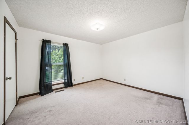 12517 E 38th Street, Tulsa, OK 74146