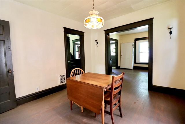 75 Peck Street, Rochester, NY 14609