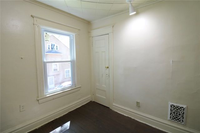 75 Peck Street, Rochester, NY 14609