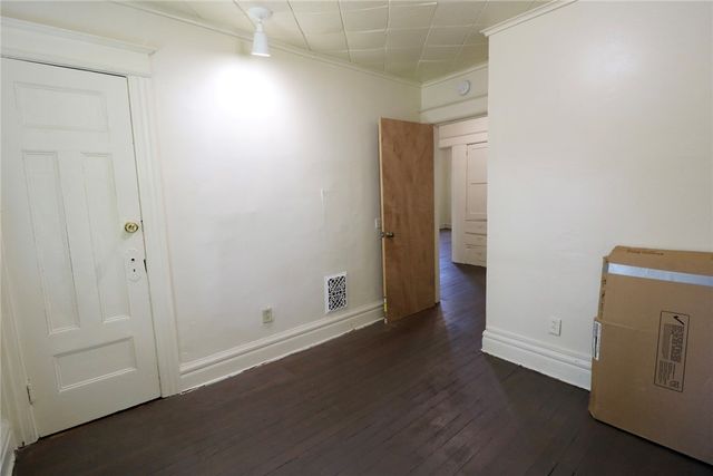 75 Peck Street, Rochester, NY 14609