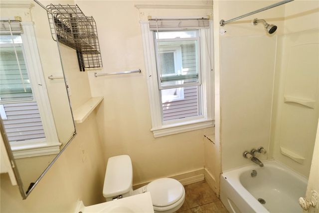 75 Peck Street, Rochester, NY 14609