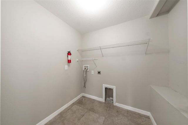 10162 CARLOWAY HILLS DRIVE, Wimauma, FL 33598