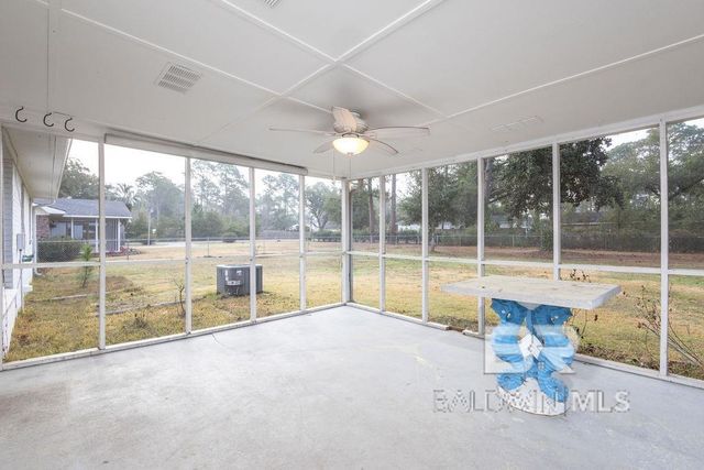 409 W Canal Drive, Gulf Shores, AL 36542
