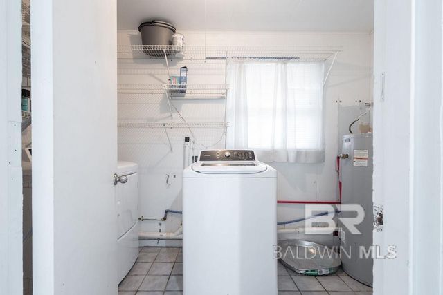 409 W Canal Drive, Gulf Shores, AL 36542