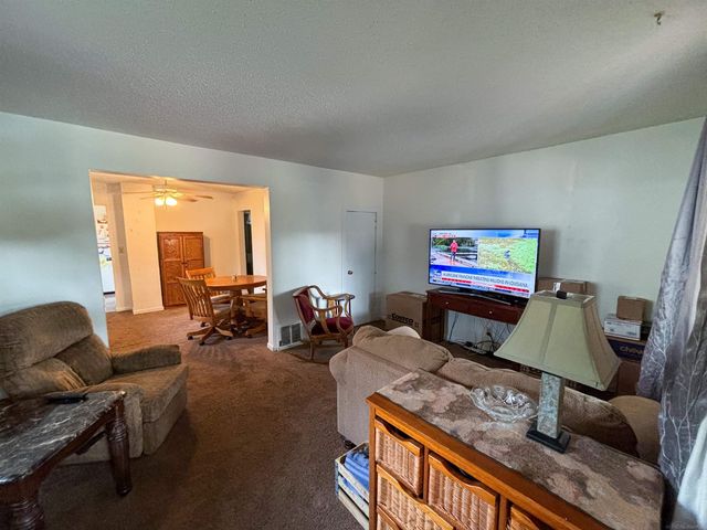 404 E Iron Street, Bessemer, MI 49911