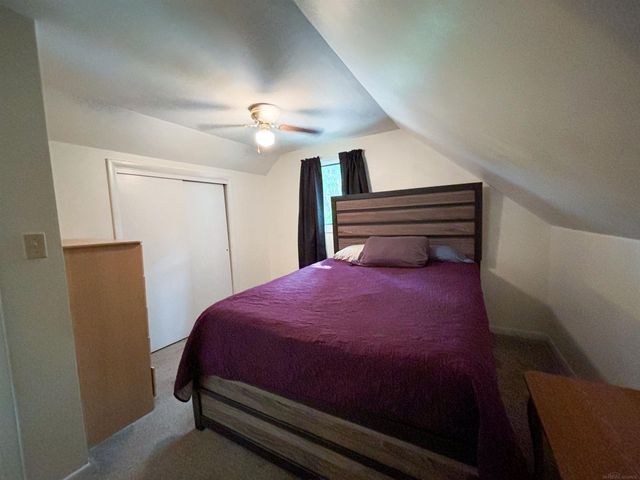 404 E Iron Street, Bessemer, MI 49911