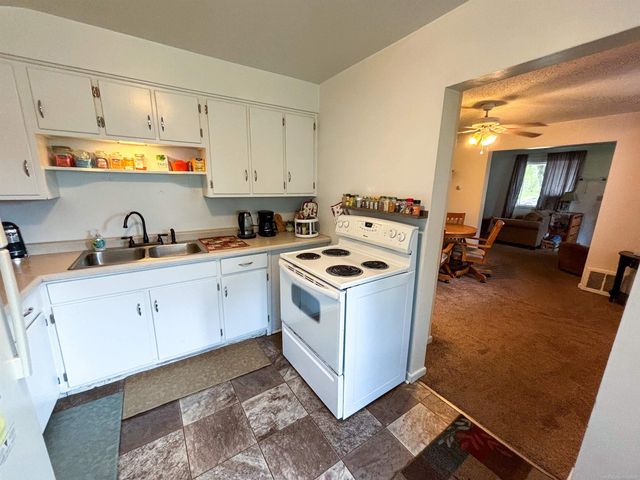 404 E Iron Street, Bessemer, MI 49911