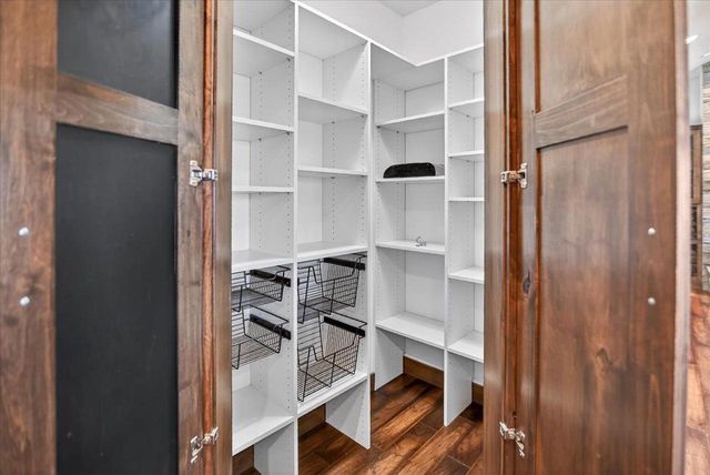 3168 Castleton Crossing, Sun Prairie, WI 53590