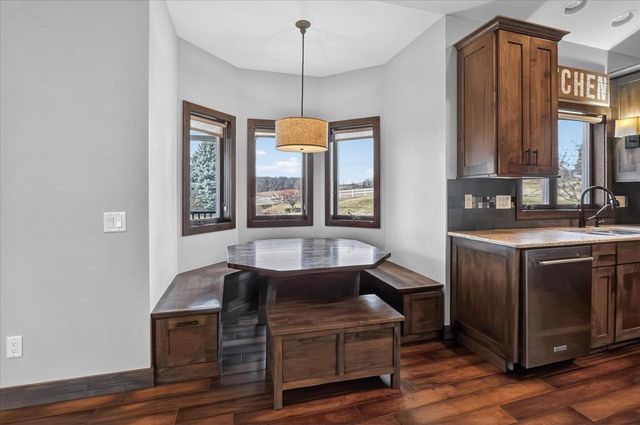 3168 Castleton Crossing, Sun Prairie, WI 53590