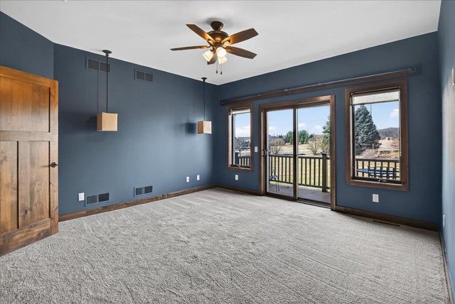 3168 Castleton Crossing, Sun Prairie, WI 53590