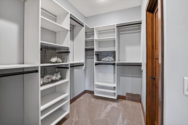 3168 Castleton Crossing, Sun Prairie, WI 53590