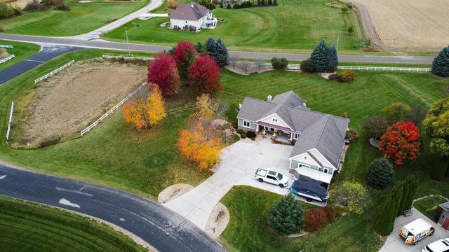 3168 Castleton Crossing, Sun Prairie, WI 53590