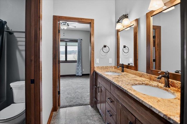 3168 Castleton Crossing, Sun Prairie, WI 53590