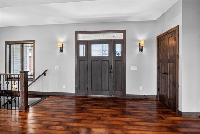 3168 Castleton Crossing, Sun Prairie, WI 53590