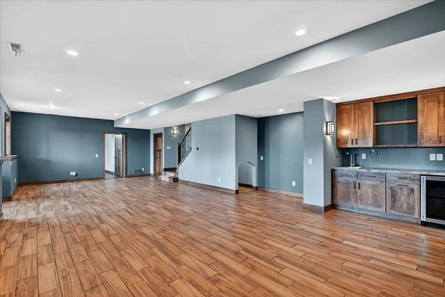 3168 Castleton Crossing, Sun Prairie, WI 53590