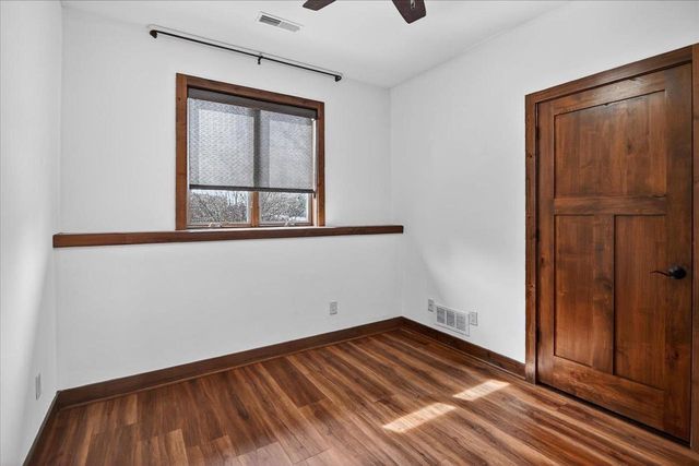 3168 Castleton Crossing, Sun Prairie, WI 53590