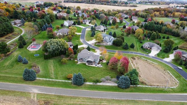 3168 Castleton Crossing, Sun Prairie, WI 53590